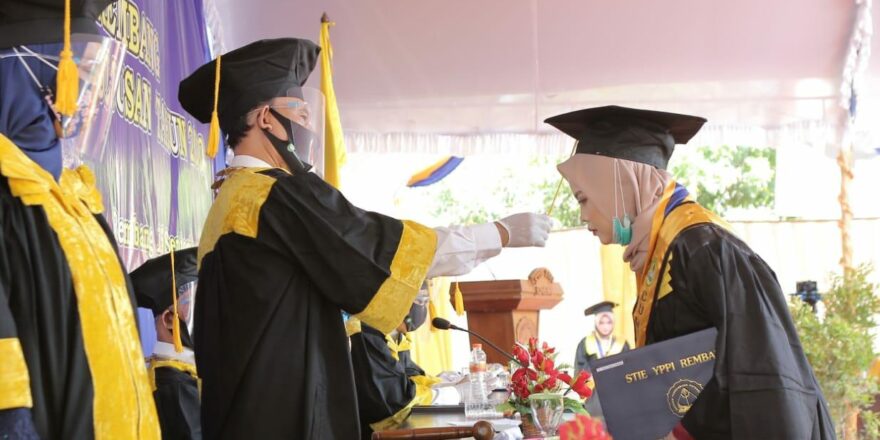 WISUDA STIE YPPI REM